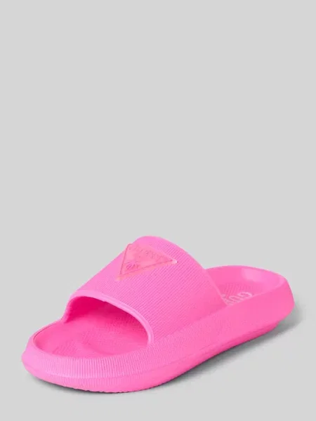 Kapcie Guess