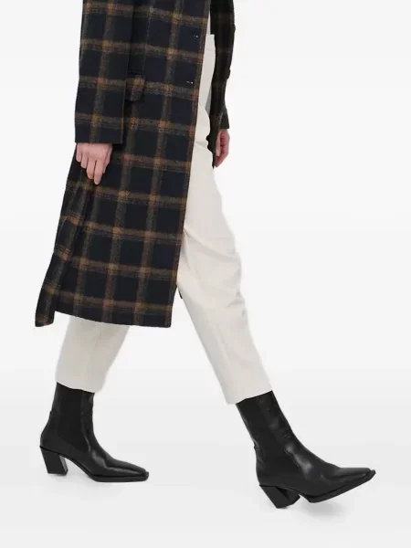 Spodnie Bruuns Bazaar plisowane