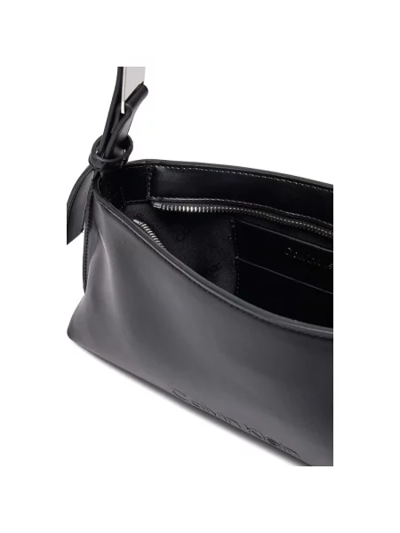 Calvin Klein Kabelka Embossed Logo černá