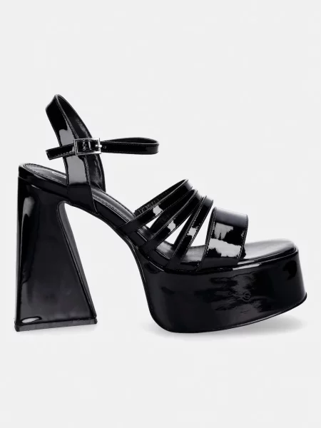 Босоножки Koi Footwear на платформе с ремешками черные