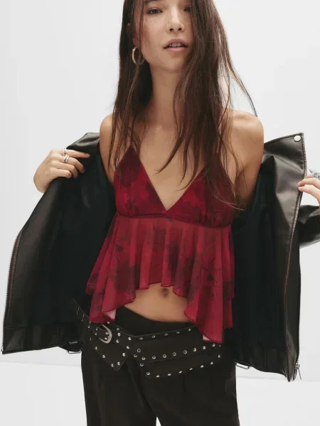 Pull&Bear Top rdeča / rubin rdeča črna