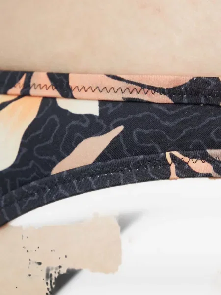 Bikini Billabong cu model floral cu imagine negru