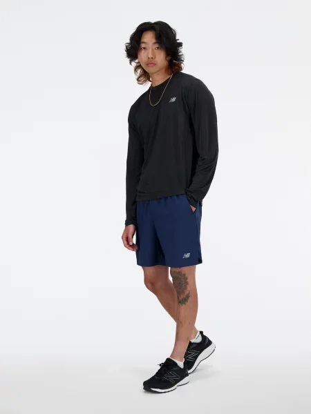 Лонгслив New Balance черный