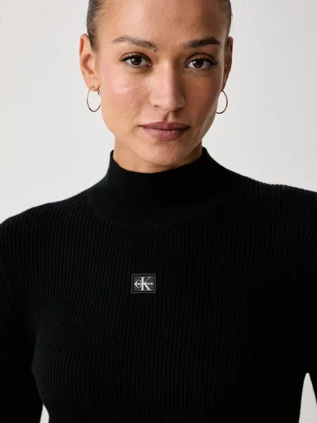 Calvin Klein Jeans рокля тип пуловер с черно