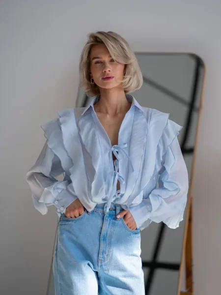 Блузка Emmelie Delage голубая
