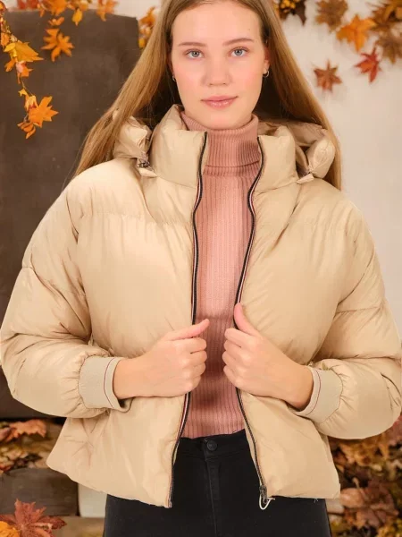 Płaszcz Dewberry beżowy