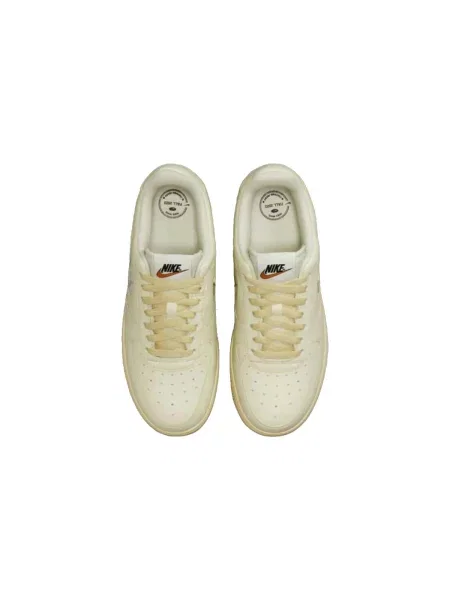 Pantofi Nike bej