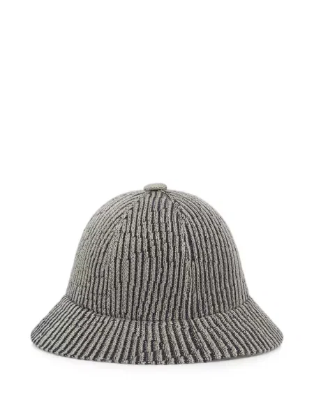 Pălărie Kangol cu aplicații
