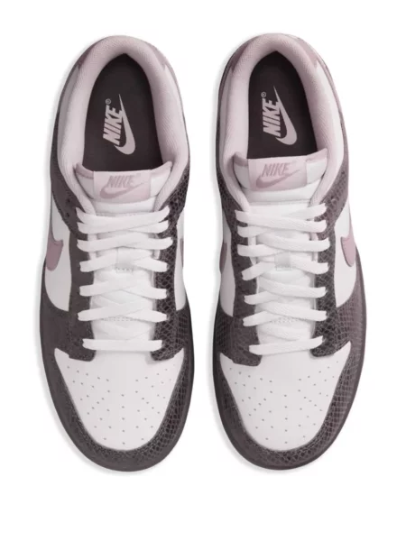 Sneakerși Nike Air Force 1 alergare din piele de căprioară cu bretele gri