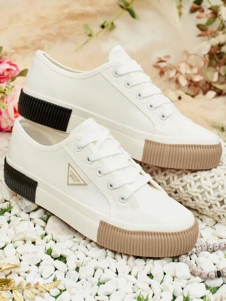 Sneakerși Resti alb