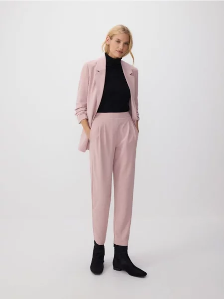 Reserved Spodnie jogger pastelowy róż