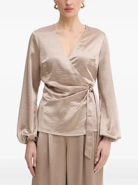 Bluză Guess din satin plic