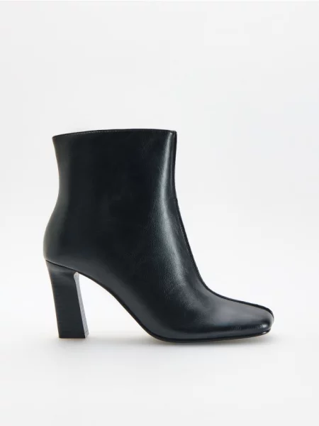 Reserved Botine din piele cu negru