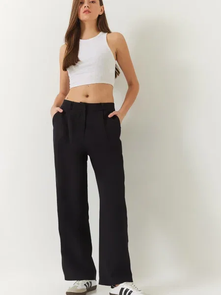 Bianco Lucci Pantaloni cutați negru