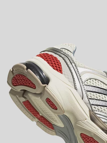 Sneakersy z odblaskowymi detalami model SPIRITAIN Adidas Sportswear