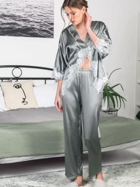 Женская пижама на зелена