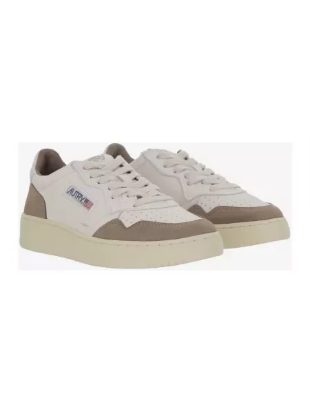 Sneakersy Autry zamszowe białe