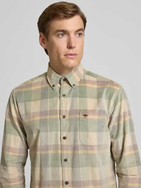 Koszula casualowa o kroju slim fit ze sztruksu Fynch-hatton zielona