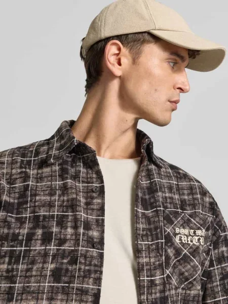 Koszula casualowa o kroju regular fit z nadrukiem z logo Don't Waste Culture czarna