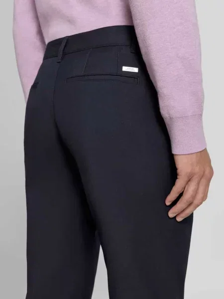 Spodnie o kroju straight fit z dodatkiem Armani Exchange granatowe