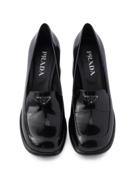 Pantofi loafer Prada din piele negru