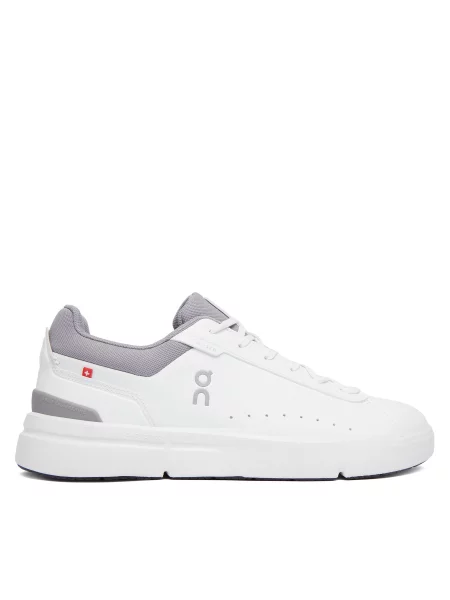 Sneakers On The Roger Advantage alb