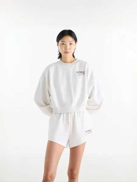 Свитер New Balance белый