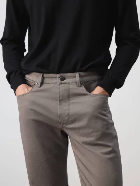Spodnie regular fit norkowy Mężczyzna 40 MANGO MAN szary