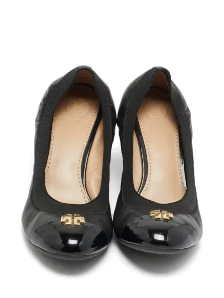 Éksarkú körömcipő Tory Burch fekete