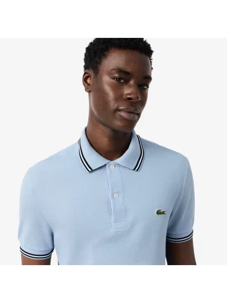 Поло Lacoste голубое