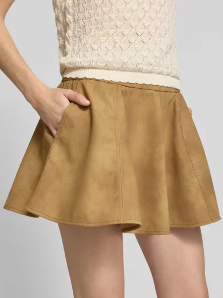 Spódnica mini ze skóry z elastycznym pasem model Zofi' Stand Studio