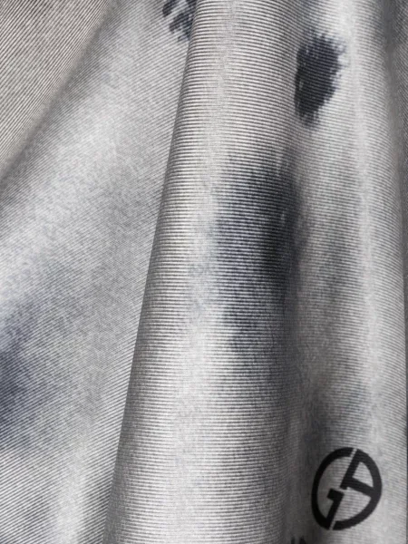 Šál Giorgio Armani sivá