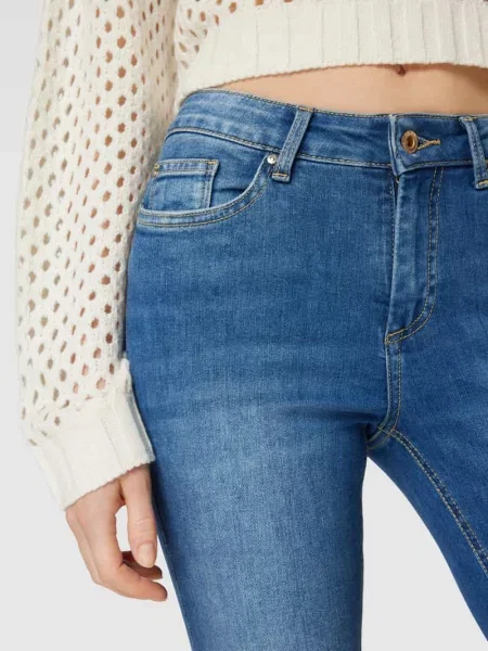 Jeansy o kroju skinny fit z frędzlami model ‘BLUSH’ Only niebieskie