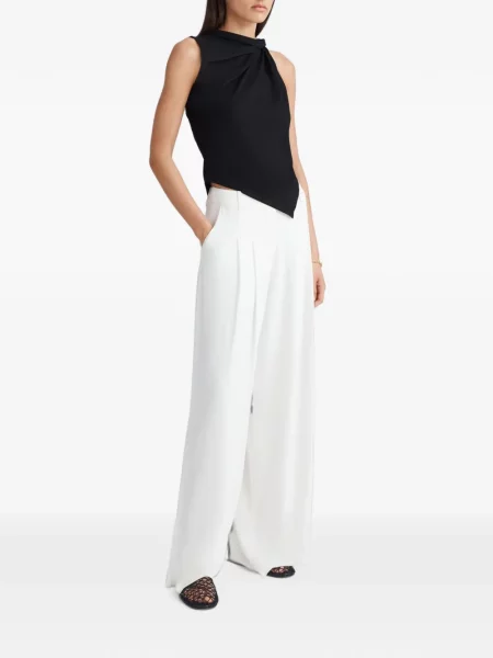 Top Anna Quan drapat negru