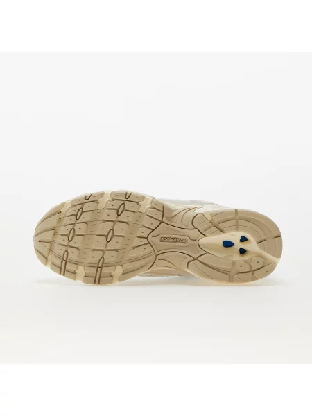 Сникърси New Balance Beige EUR 36 бежово