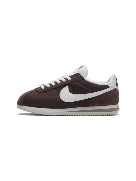 Nike Sportswear Nízke tenisky CORTEZ tmavohnedá biela