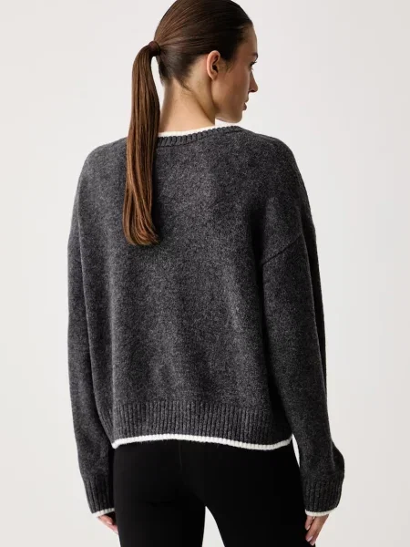 Nike Sportswear sweter z dodatkiem wełny Chill Knit szary