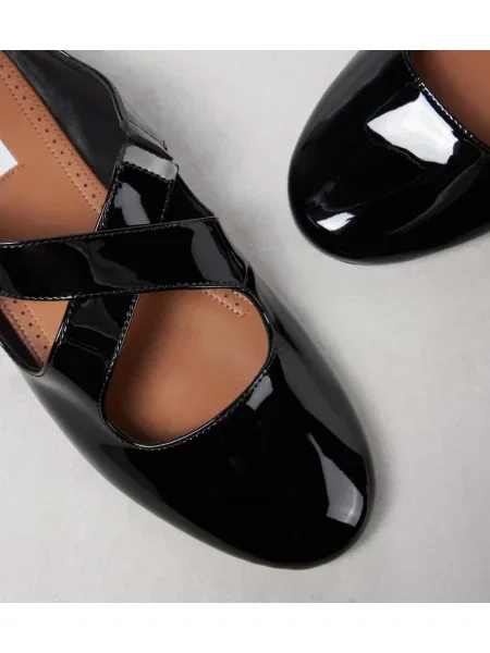 Balerini Alaïa din piele de lac negru
