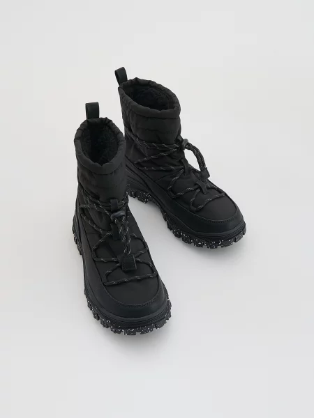 Утепленные сапоги Reserved черные