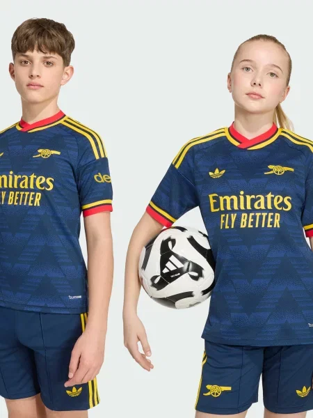 Дитяча Футболка adidas перероблений синій