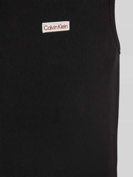 Sukienka z prążkowaniem i wyhaftowanym logo Calvin Klein Jeans czarna
