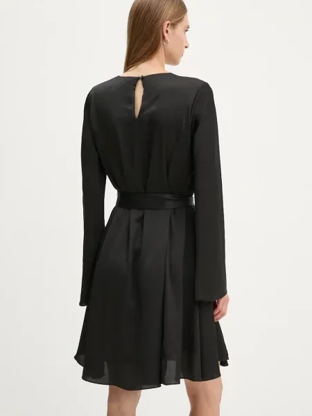 Костюмное платье мини Bruuns Bazaar клеш черное
