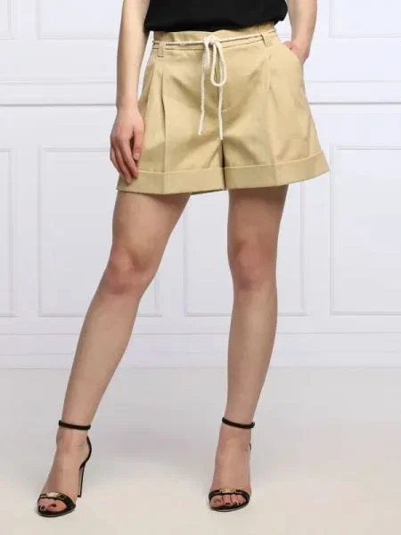 TWINSET Rövidnadrág | Relaxed fit len hozzáadásával bézs
