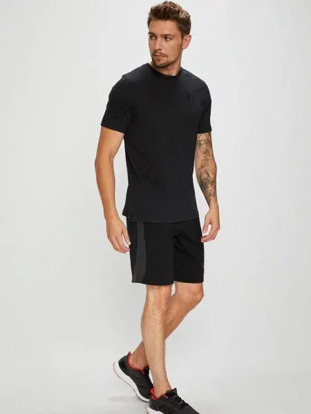 Under Armour Majica crna