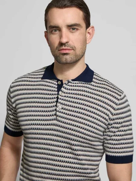 Koszulka polo o kroju regular fit we wzór na całej powierzchni z listwą guzikową Manuel Ritz granatowe