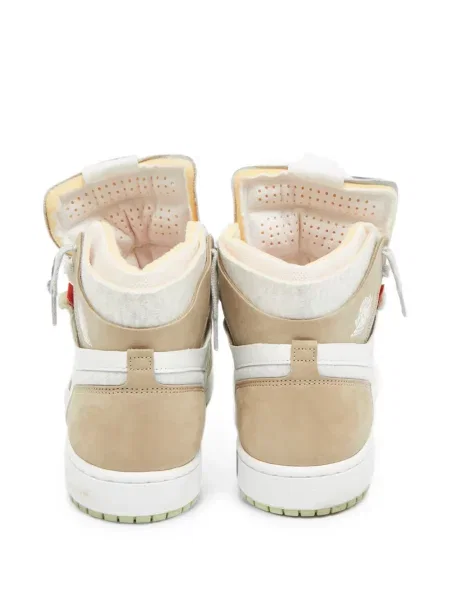 Sneakerși Jordan alb