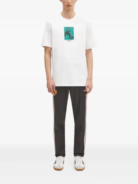 Spodnie cargo Adidas w paski z nadrukiem czarne