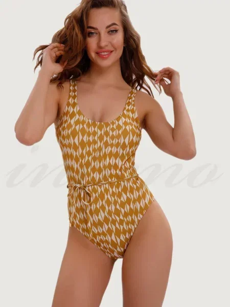 Купальник слитный с уплотнённой чашкой