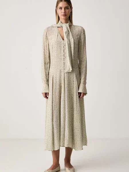 Trussardi rochie evazată din vâscoză bej