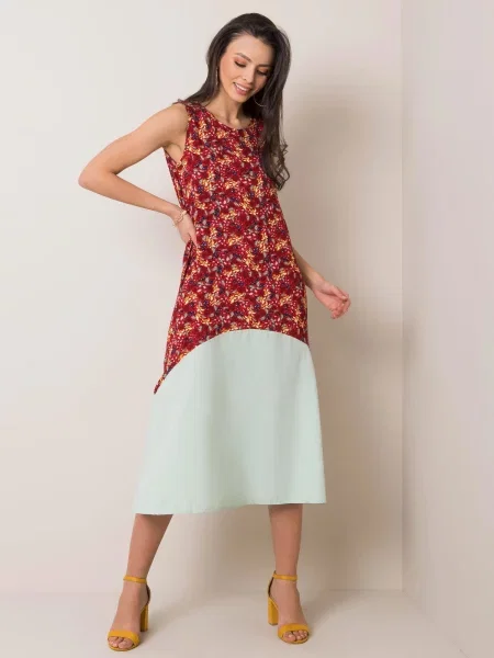 Odgovarati haljina Fashionhunters bordo